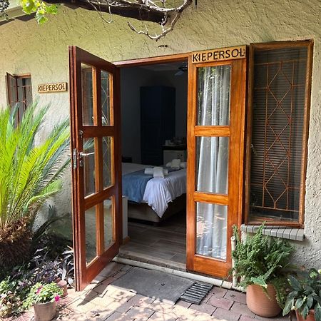 Celtis Lane Guest House Боксбурґ Екстер'єр фото