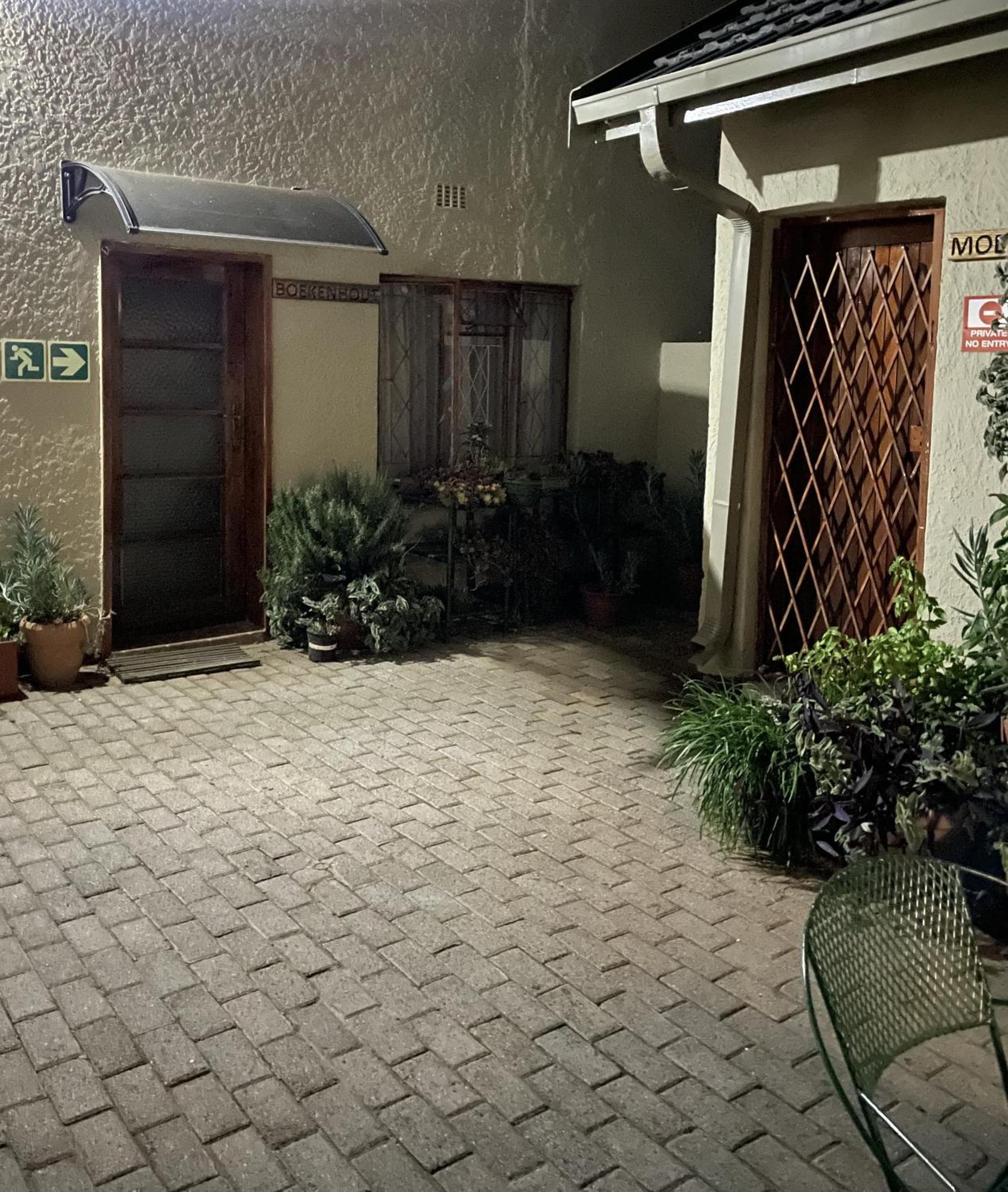 Celtis Lane Guest House Боксбурґ Екстер'єр фото